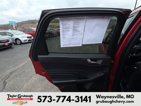Used 2025 Ford Escape ST-Line Select AWD/4WD image 26