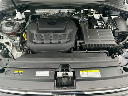 Used 2024 Volkswagen Tiguan SE R-Line FWD image 27