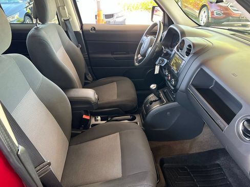 Used 2016 Jeep Patriot Latitude w/ Trailer Tow Prep Group AWD/4WD image 19