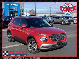 Used 2022 Hyundai Venue Limited w/ Cargo Package video 1