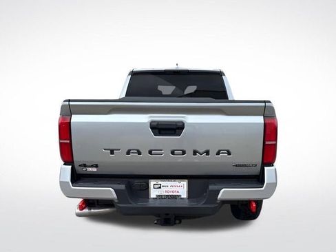 New 2025 Toyota Tacoma TRD Off-Road AWD/4WD image 7