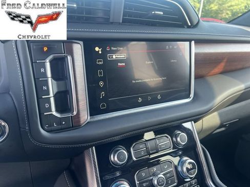 Used 2023 GMC Yukon XL Denali Ultimate w/ LPO, Floor Liner Package AWD/4WD image 19