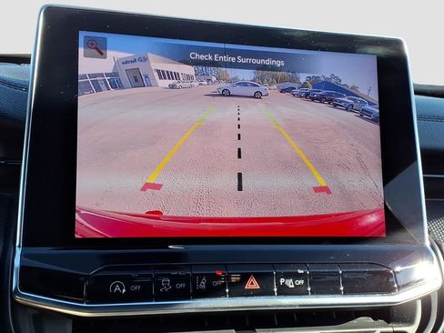 Used 2025 Jeep Compass Trailhawk w/ Trailhawk Elite Group image 16