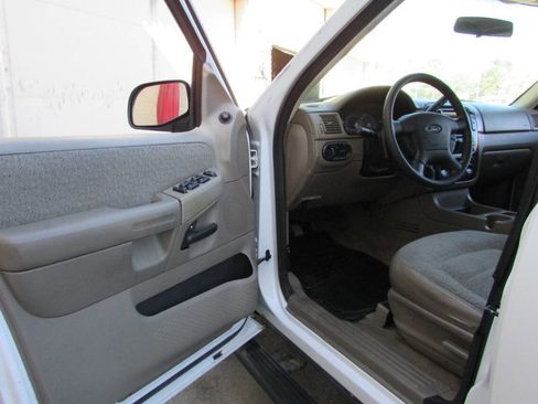 Used 2003 Ford Explorer Sport XLS image 14