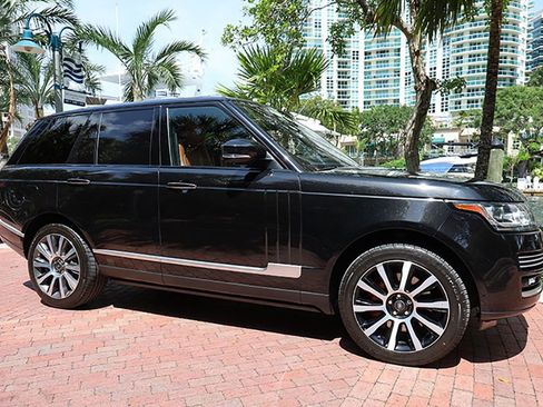 Used 2015 Land Rover Range Rover Autobiography AWD/4WD image 1