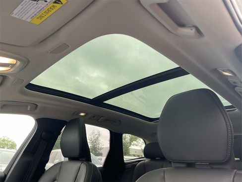 Used 2025 Volvo XC60 T8 Ultra w/ Protection Package Premier image 33