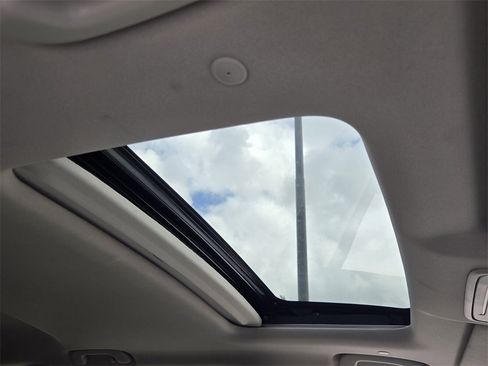 Used 2024 Honda CR-V EX-L image 17