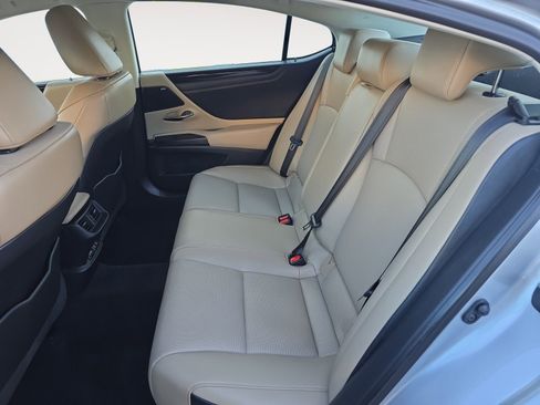 Used 2019 Lexus ES 350 image 16