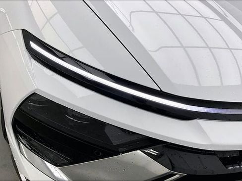 Used 2025 Hyundai Sonata Limited FWD image 15