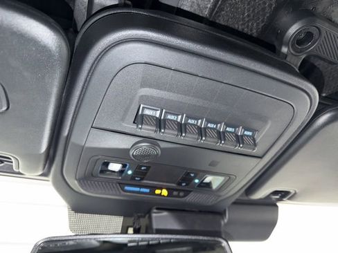Used 2025 Ford Bronco Badlands AWD/4WD image 31
