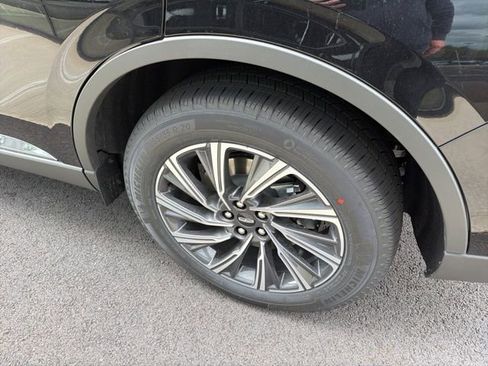 New 2026 Lincoln Aviator AWD image 6