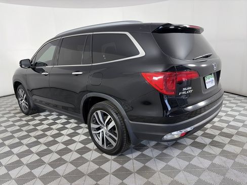 Used 2018 Honda Pilot Touring image 5