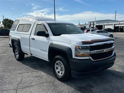 Used 2018 Chevrolet Silverado 1500 W/T w/ Trailering Package image 3