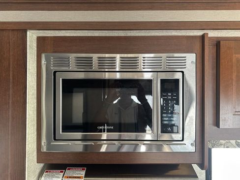 Used 2017 Ford E-450 and Econoline 450 Super Duty w/ Motorhome Prep Package image 51