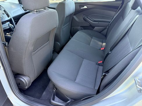 Used 2015 Ford Focus SE w/ SE Sport Package FWD image 32