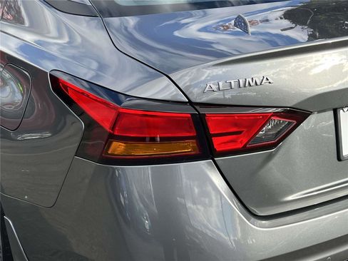 Certified 2024 Nissan Altima 2.5 S image 15