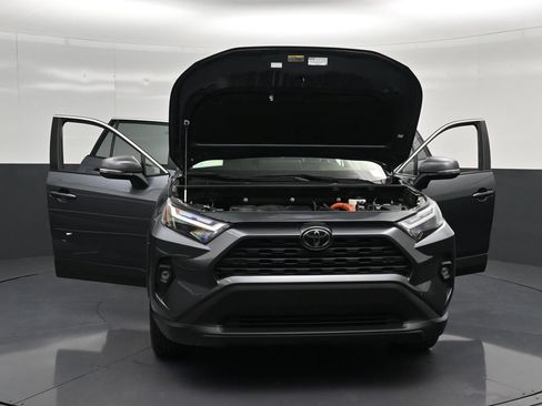 Used 2025 Toyota RAV4 XLE Premium w/ Weather Package AWD/4WD image 35