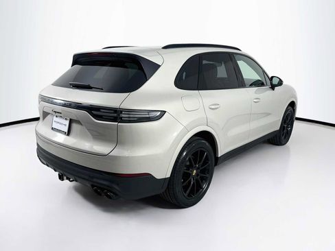 Certified 2023 Porsche Cayenne AWD/4WD image 9
