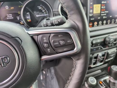 Certified 2022 Jeep Wrangler Unlimited Sahara w/ Cold Weather Group AWD/4WD image 26