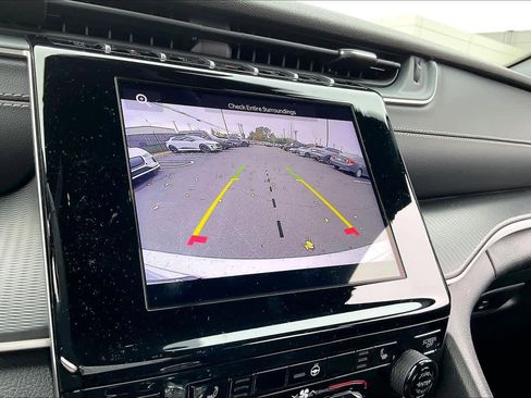 Used 2024 Jeep Grand Cherokee Altitude image 22