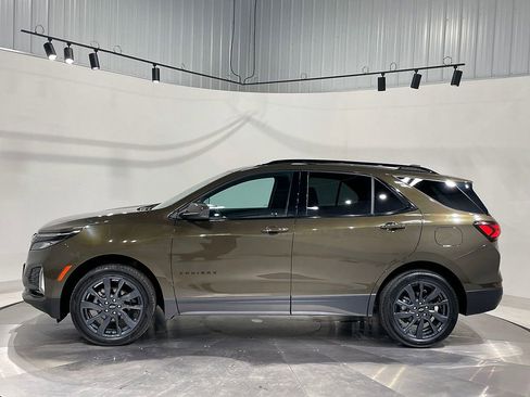 Used 2024 Chevrolet Equinox RS image 17