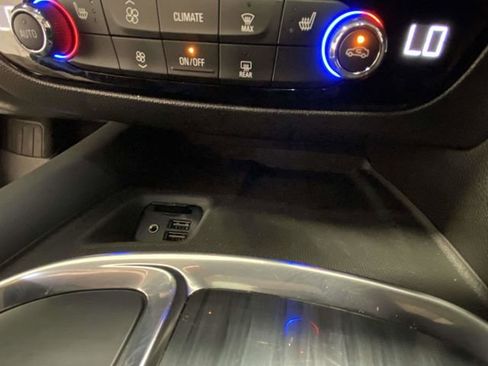 Used 2021 Buick Enclave Essence w/ Sound and Sites Package image 21