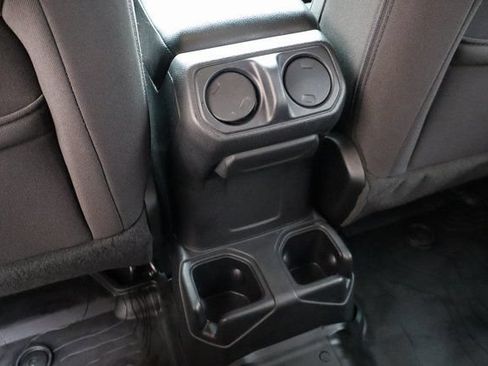 Used 2022 Jeep Wrangler Unlimited Sport AWD/4WD image 39