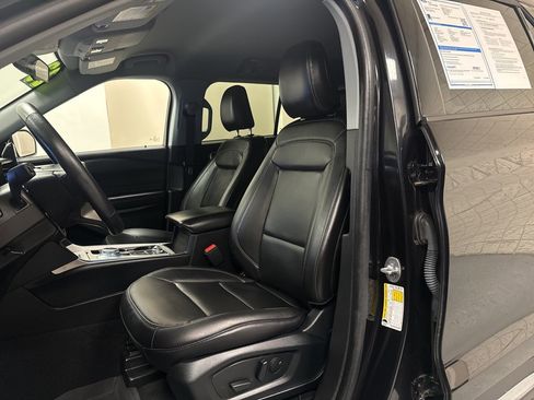 Certified 2023 Ford Explorer XLT w/ Equipment Group 202A image 8