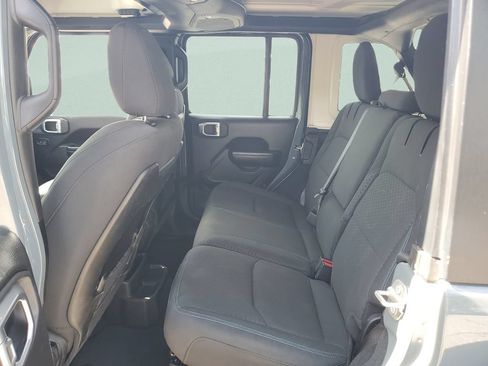 Used 2024 Jeep Wrangler Unlimited Rubicon 4xe AWD/4WD image 11
