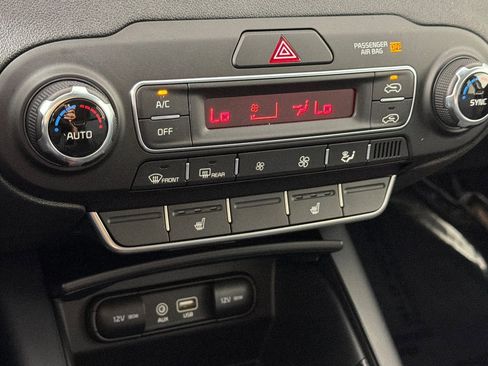 Used 2019 Kia Sorento L w/ Option Group 020 image 19