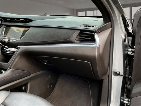 Used 2023 Cadillac XT5 Premium Luxury image 17