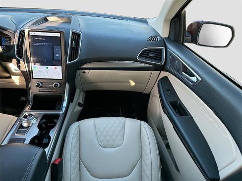 Certified 2024 Ford Edge Titanium image 22