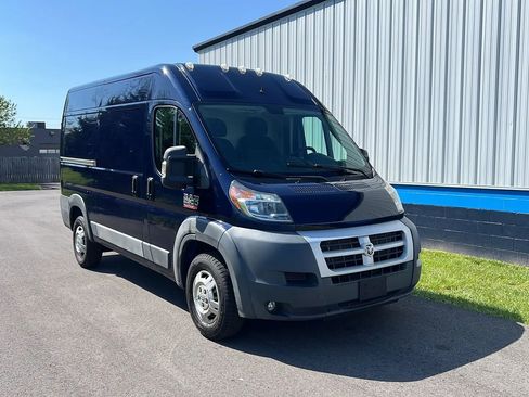 Used 2014 RAM ProMaster 2500 w/ Interior Convenience Group FWD image 3
