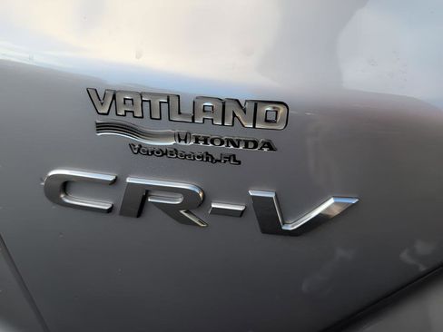 Used 2018 Honda CR-V Touring image 10