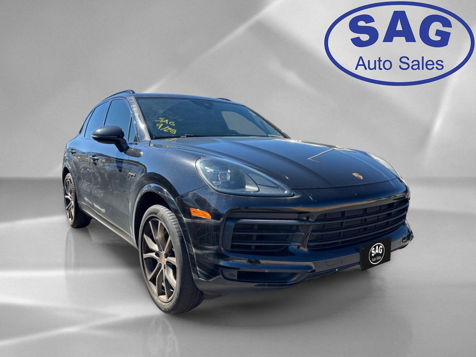 Used 2020 Porsche Cayenne E-Hybrid AWD/4WD image 2