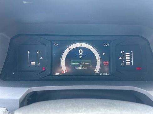 Used 2025 Toyota Tacoma SR w/ SR Upgrade Package image 19