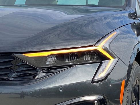 New 2026 Kia K5 LXS FWD image 8