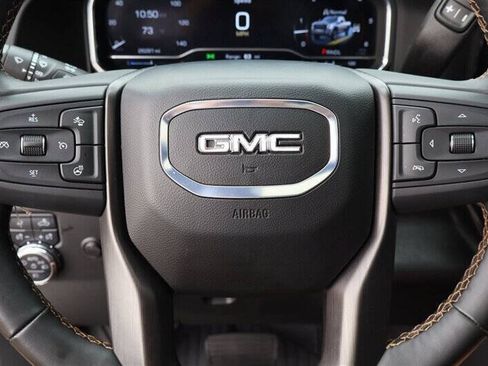 Used 2025 GMC Sierra 3500 AT4 w/ AT4 Premium Plus Package AWD/4WD image 21