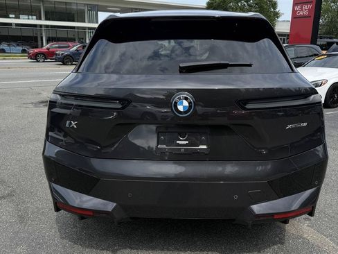 Used 2024 BMW iX xDrive50 w/ Premium Package AWD/4WD image 78