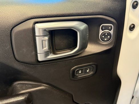 Used 2021 Jeep Wrangler Unlimited Sport image 22