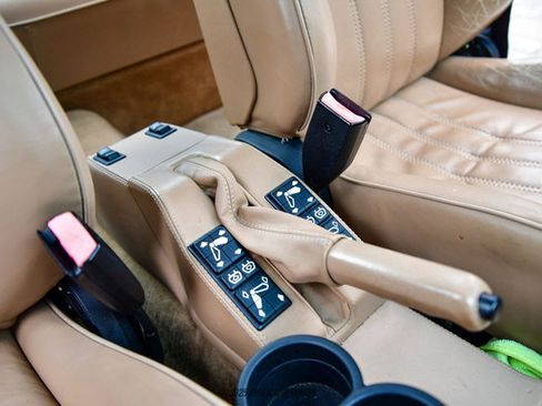 Used 1988 BMW M5 image 32