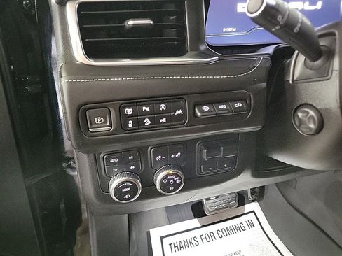 Used 2024 GMC Yukon Denali Ultimate image 10