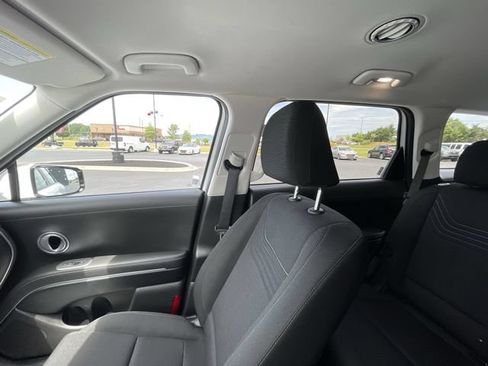 Used 2026 Hyundai Palisade SE FWD image 11