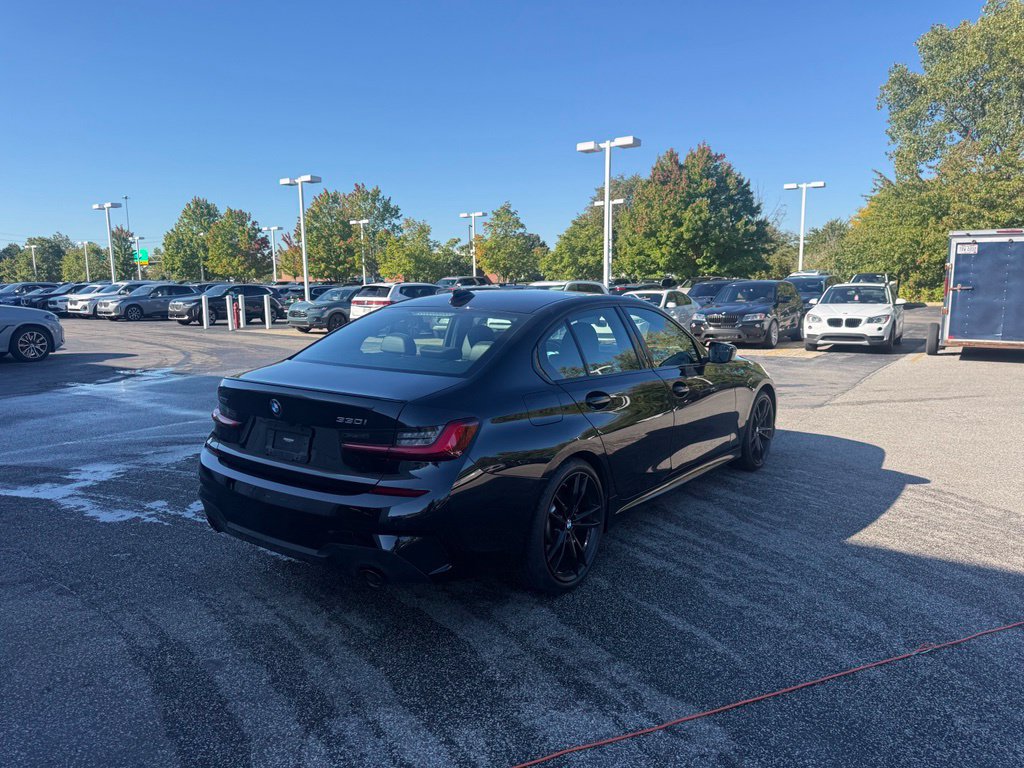Used 2022 BMW 330i xDrive Sedan w/ M Sport Package AWD/4WD image 8