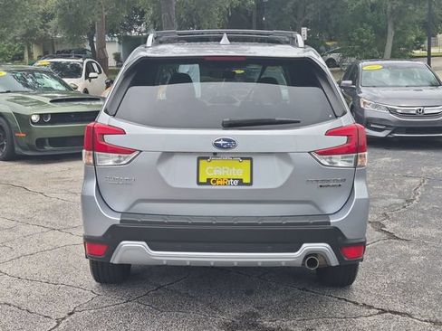 Used 2022 Subaru Forester Touring AWD/4WD image 6