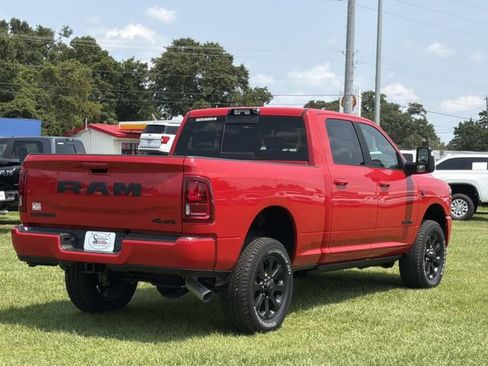 New 2026 RAM 2500 Laramie AWD/4WD image 6