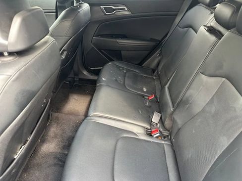 Used 2023 Kia Sportage EX FWD image 9
