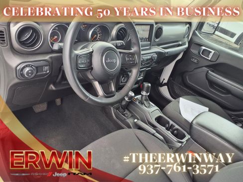 Certified 2023 Jeep Gladiator Sport image 17