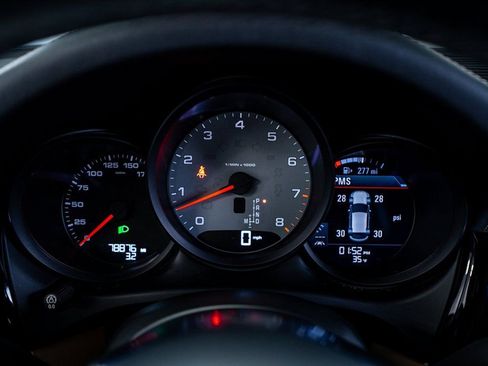 Used 2021 Porsche Macan S image 42