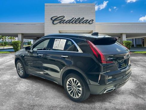 Certified 2025 Cadillac XT4 Premium Luxury FWD image 9